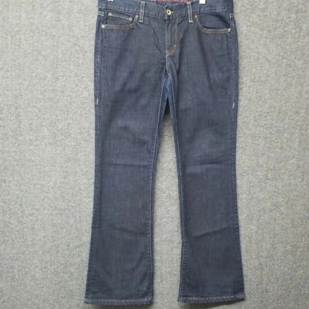 Levis 522 Ultra Low Jean's Women's Size  33" x 32"(Actual) Dark Wash Blue